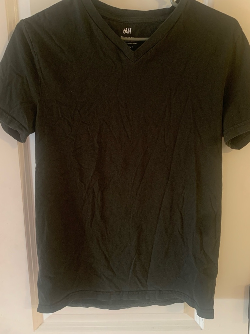 H&M Men's Black V-Neck Short Sleeve Tee